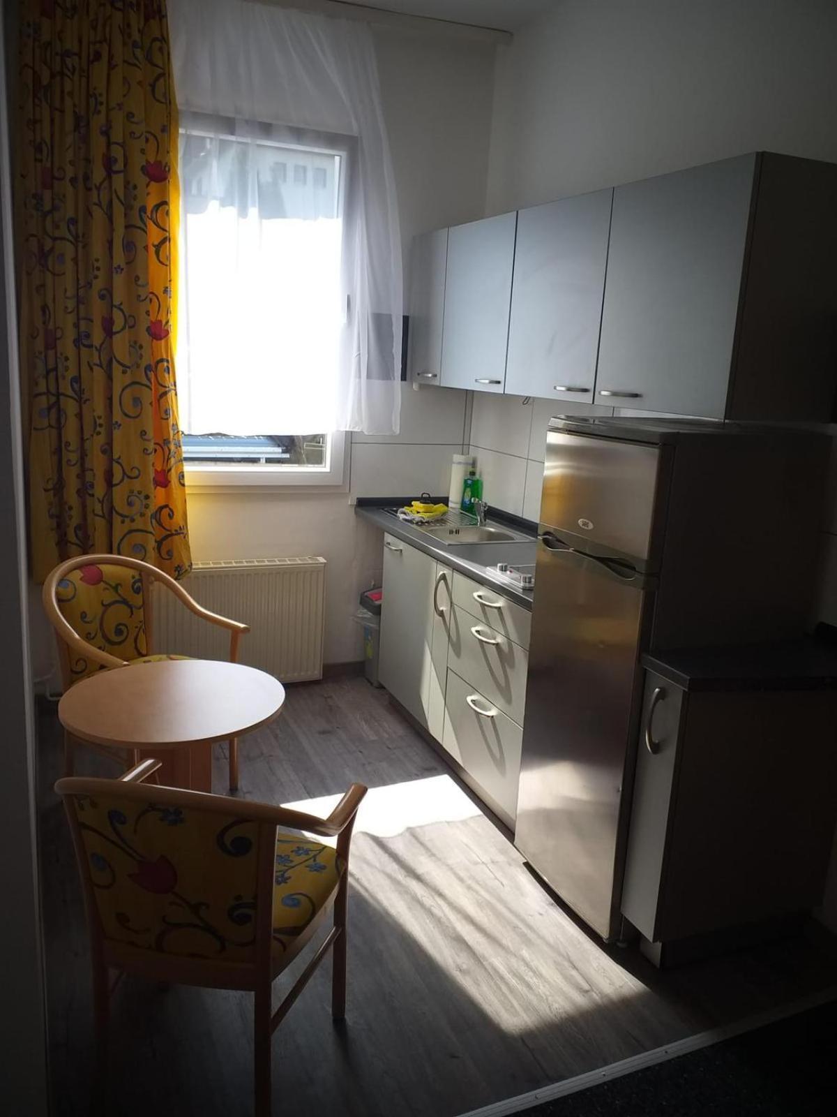 Gaestezimmer Gasthof Becker Hotell Wulfrath Exteriör bild
