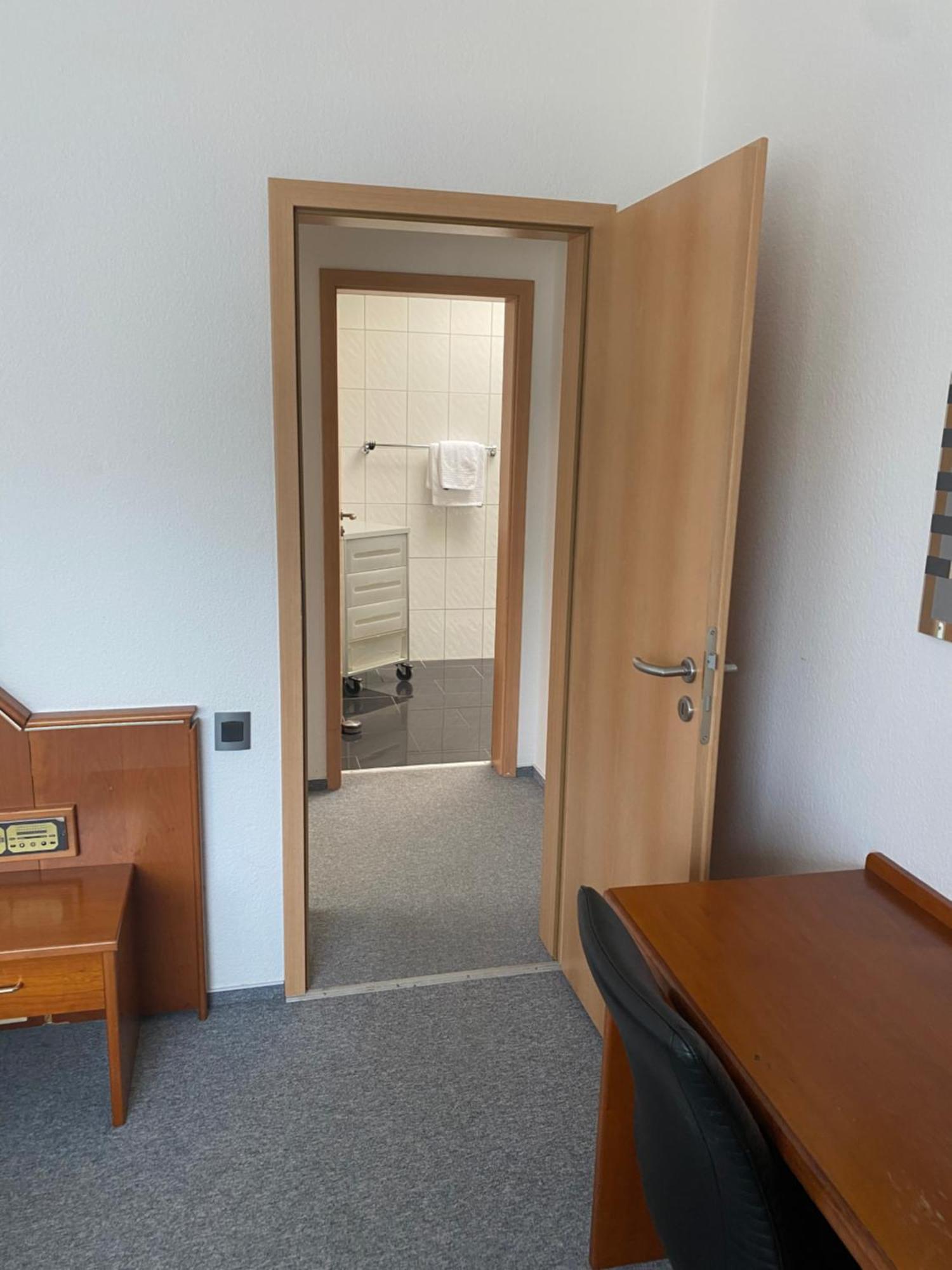 Gaestezimmer Gasthof Becker Hotell Wulfrath Exteriör bild