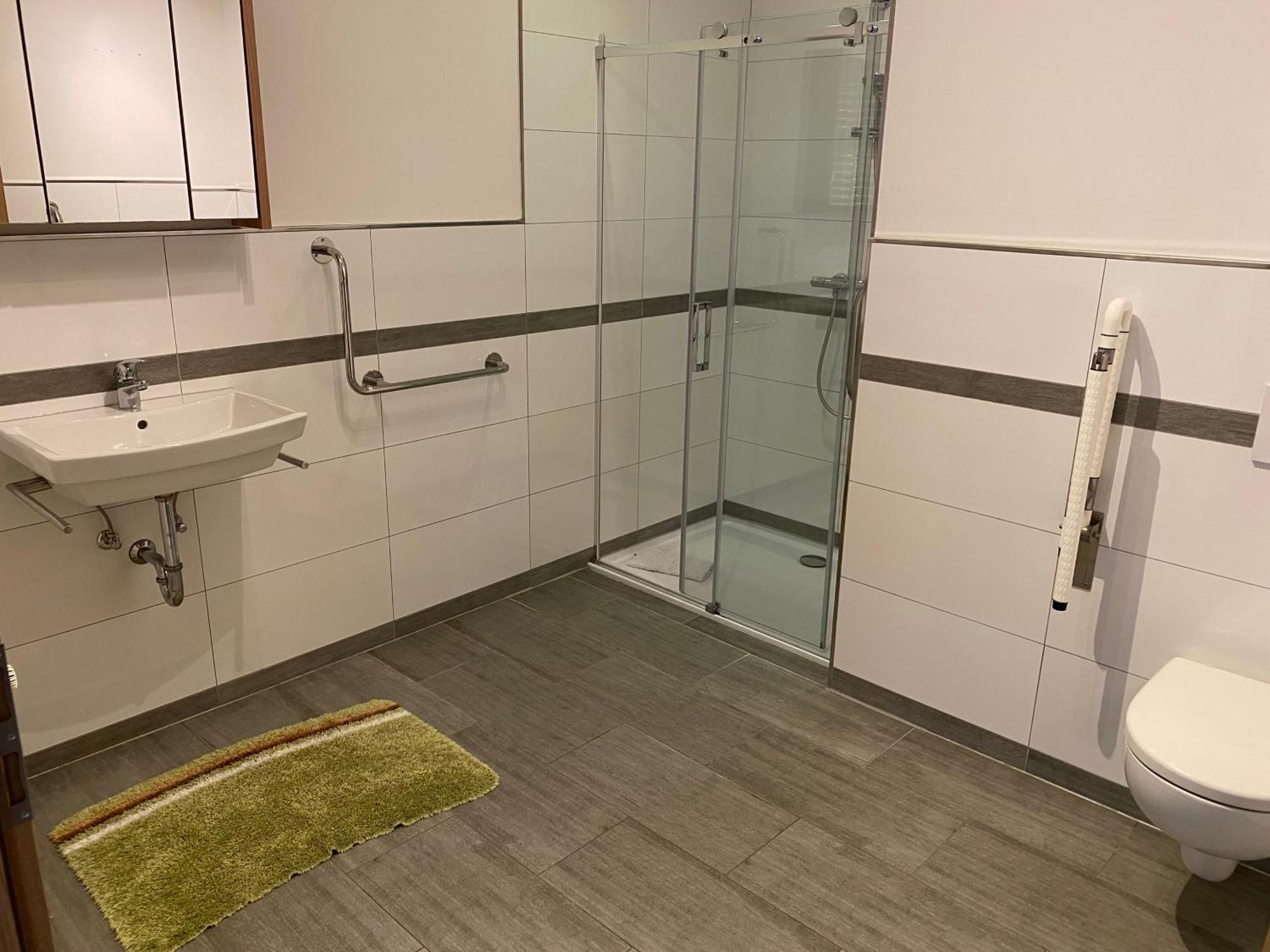 Gaestezimmer Gasthof Becker Hotell Wulfrath Exteriör bild