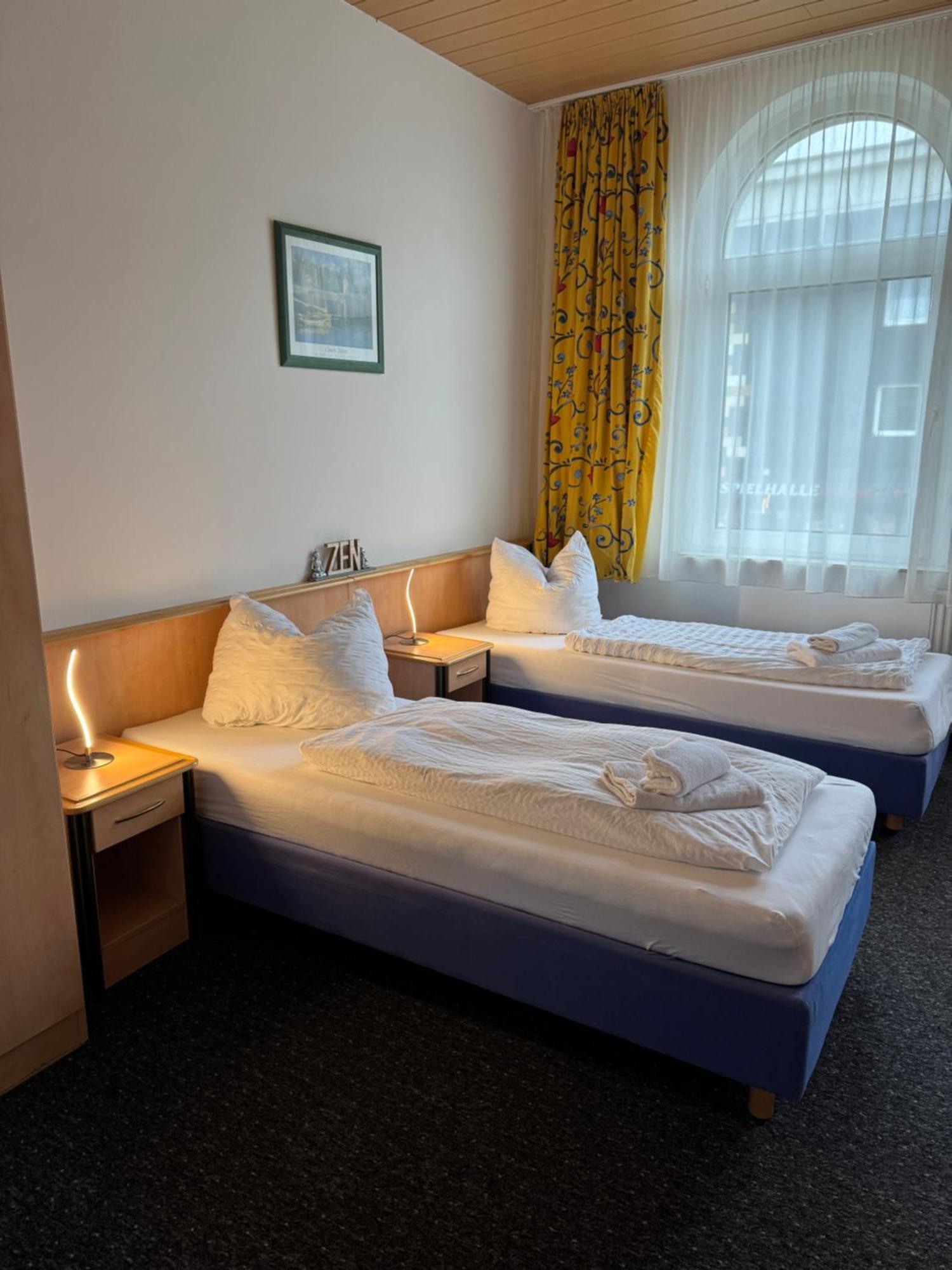 Gaestezimmer Gasthof Becker Hotell Wulfrath Exteriör bild