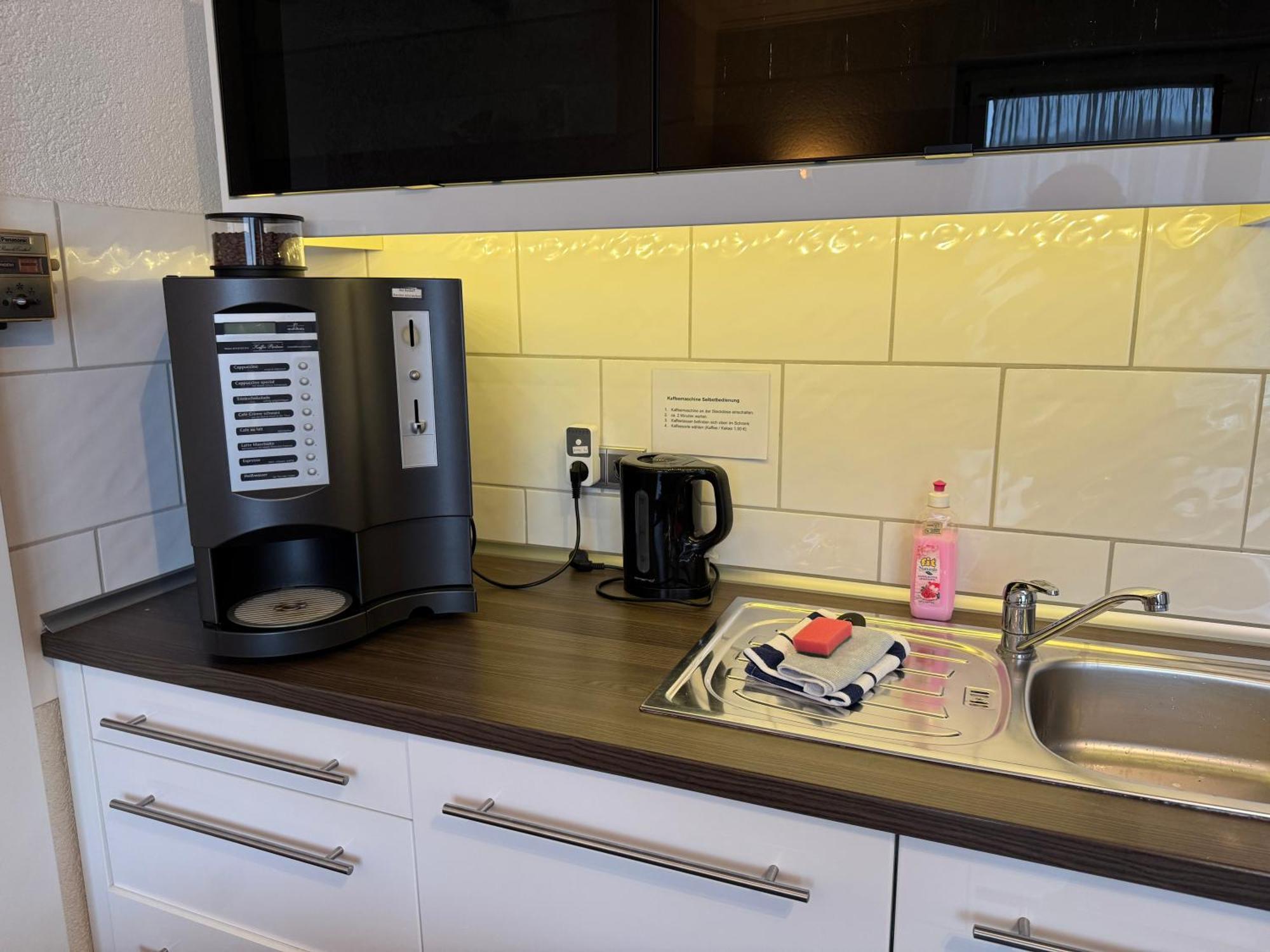Gaestezimmer Gasthof Becker Hotell Wulfrath Exteriör bild