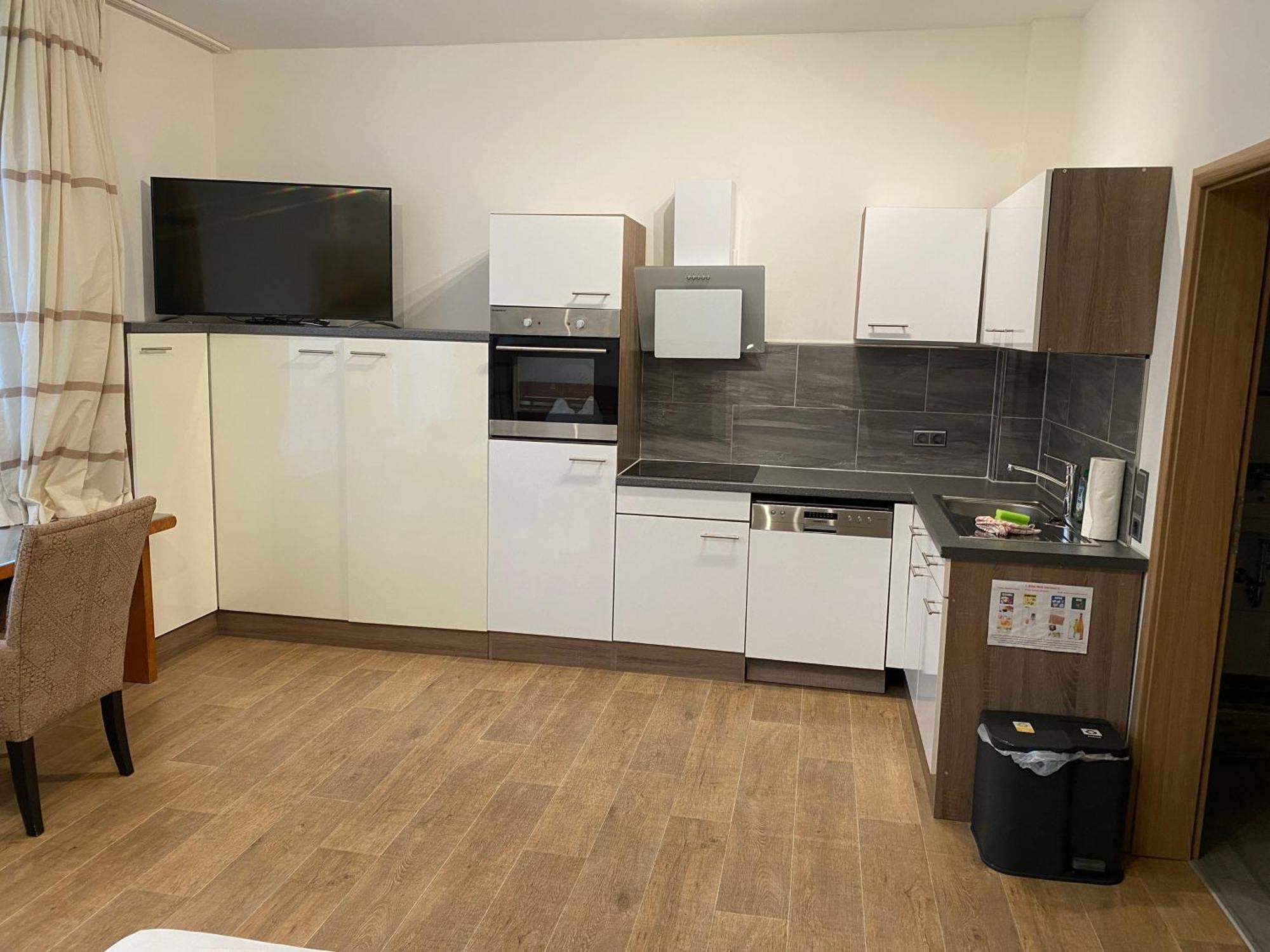Gaestezimmer Gasthof Becker Hotell Wulfrath Exteriör bild