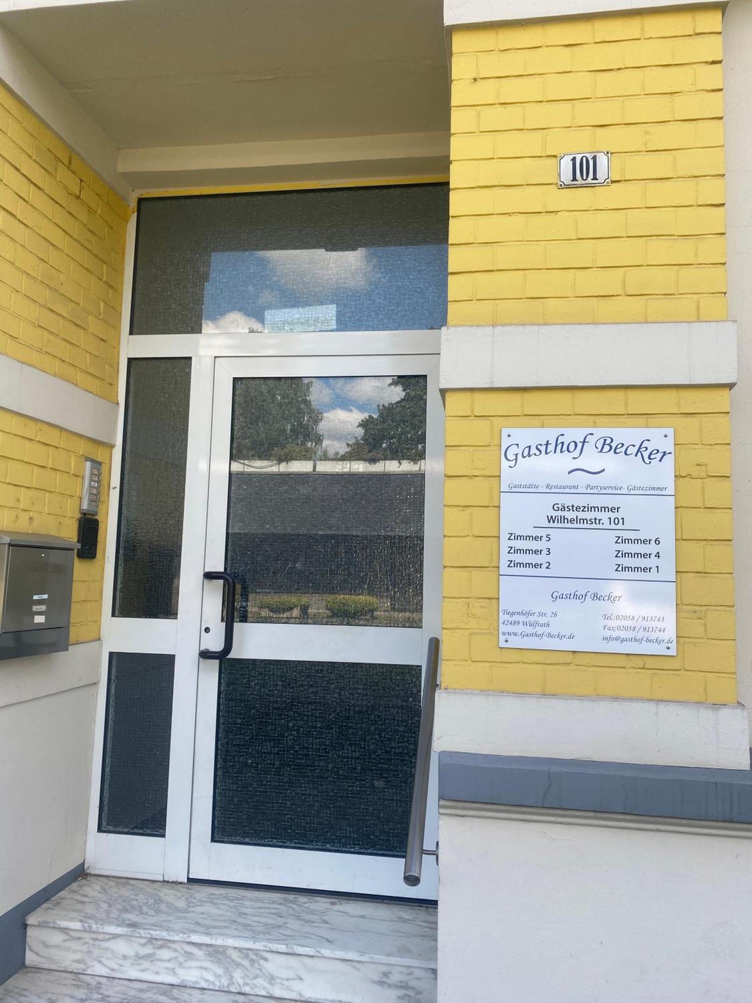 Gaestezimmer Gasthof Becker Hotell Wulfrath Exteriör bild